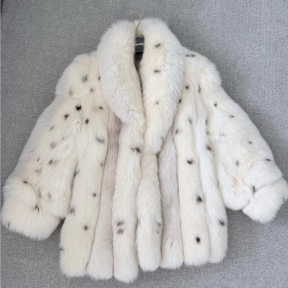 Saga Furs Jackets & Blazers - Luxury White Genuine Vintage Spotted Fox Fur Coat